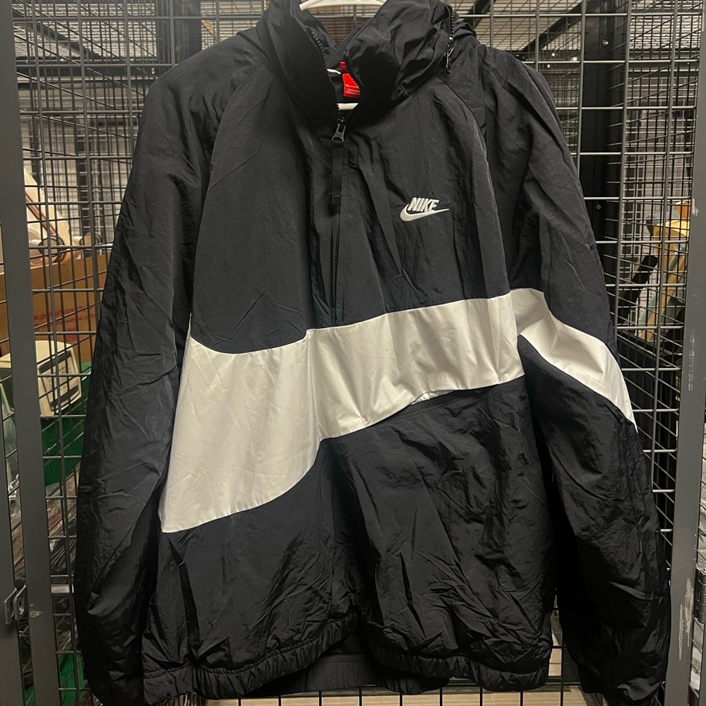 nike half zip windbreaker jacket with hood